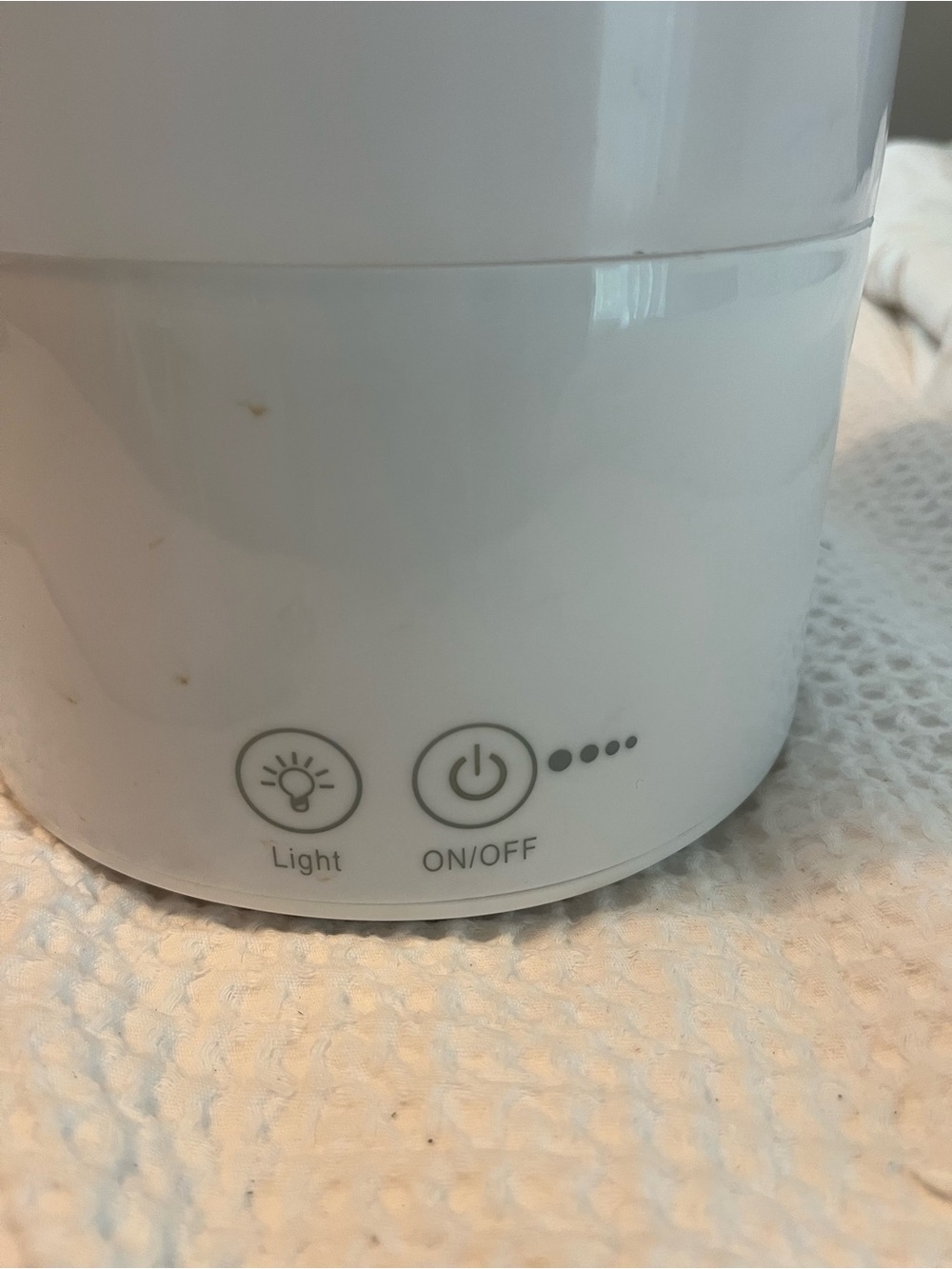White Diffuser with LED changing Light - Picture 2 of 7